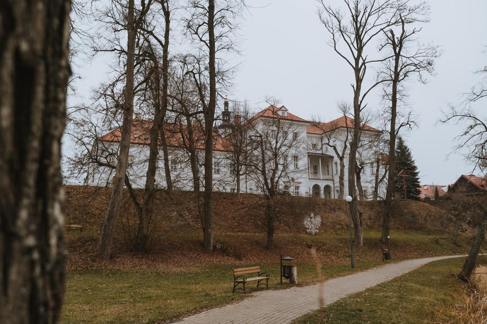 Pokoje Goscinne Domu Pielgrzyma W Supraslu Bagian luar foto