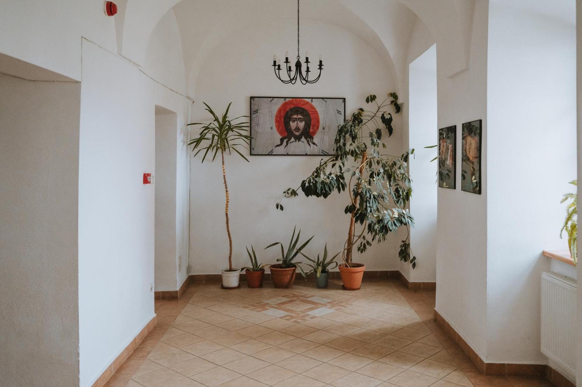 Pokoje Goscinne Domu Pielgrzyma W Supraslu Bagian luar foto